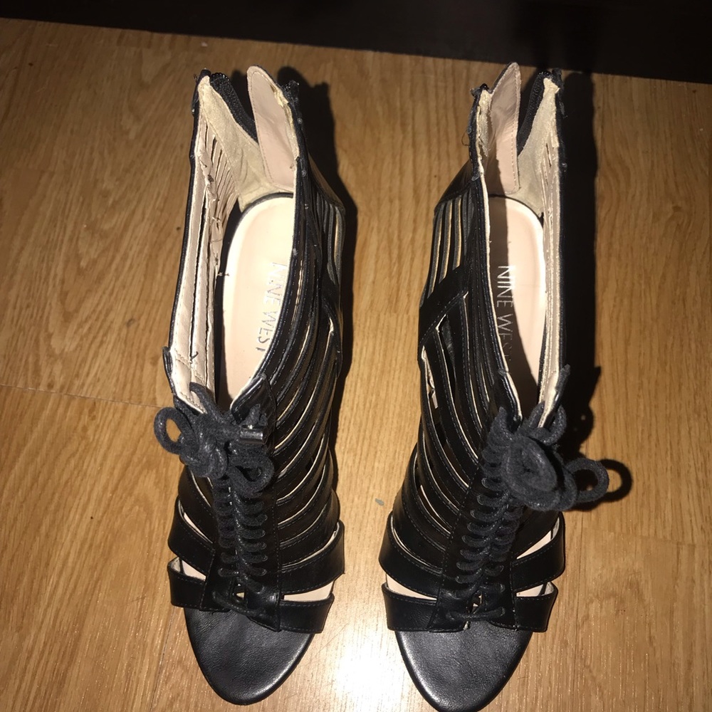 Peep toe black heel.